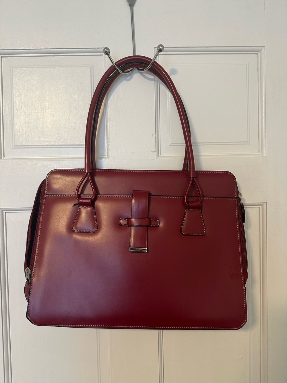 Franklin Covey Genuine Leather Classic Structured Women’s Tote Bag in Red